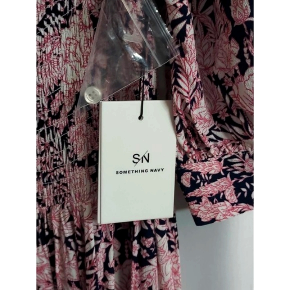 Something Navy - Pink/Navy Fairy Floral Print Smocked NWT Maxi Dress Size M - Picture 7 of 9